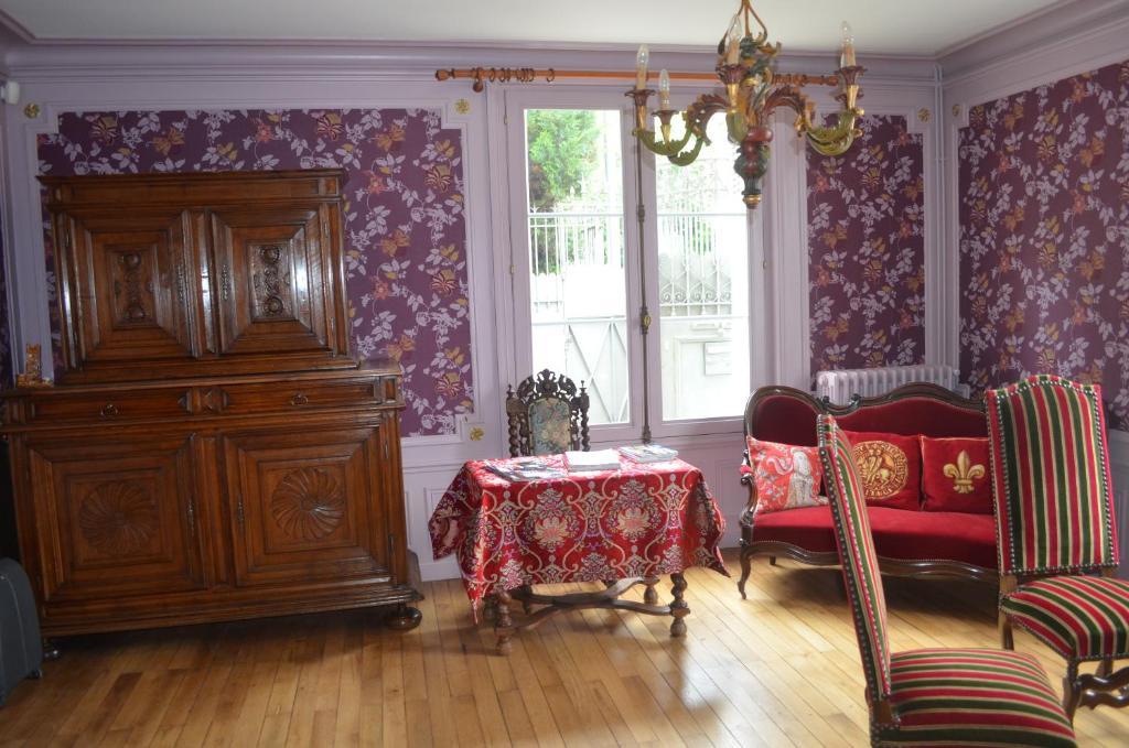 Lit En Loire Bed & Breakfast Saint-Cyr-sur-Loire Exterior photo
